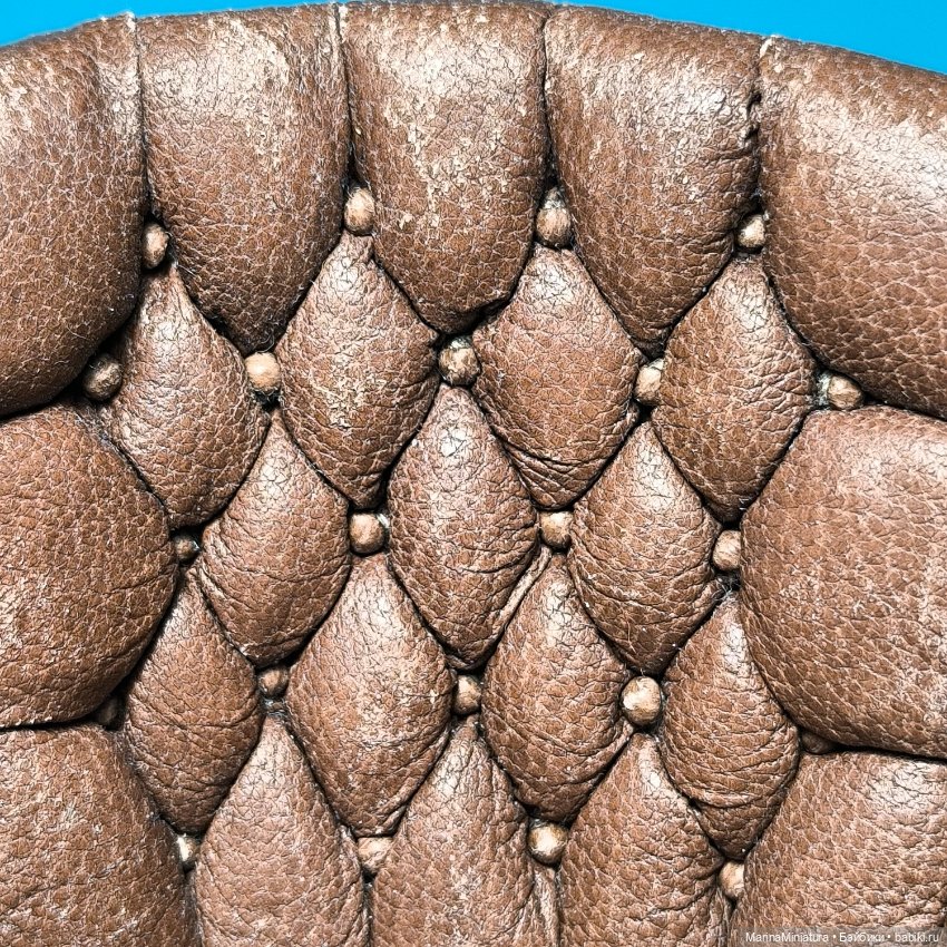 Миниатюрное кресло, масштаб 1:12 (фото 3)