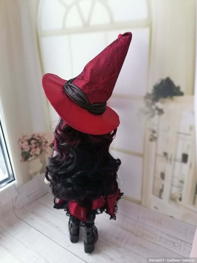 Розанна в аутфите и парике от Максим (фото 5)