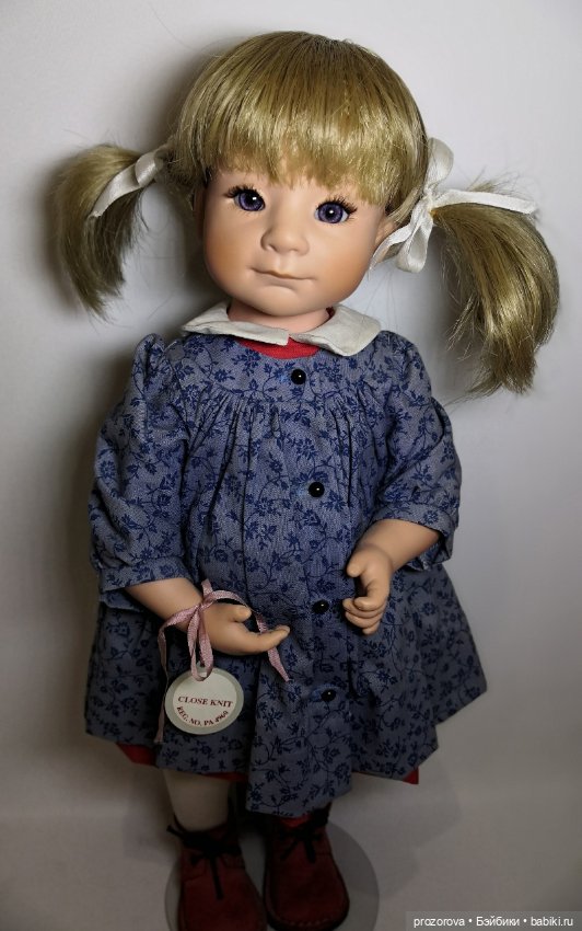 Julie Good-Kruger Doll Close Knit Джулия Гуд-Крюгер Вязальщица