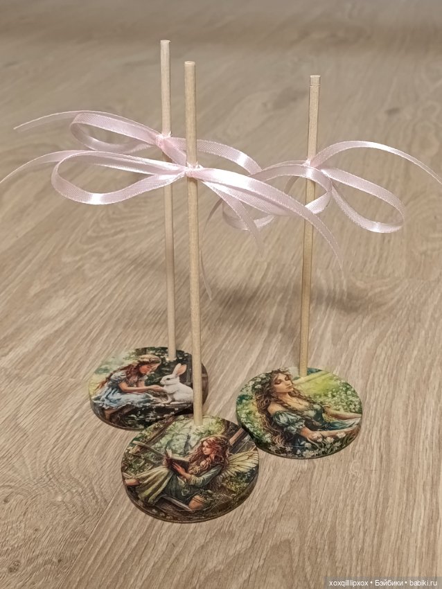 Стенды для кукол до 20 см (фото 2)