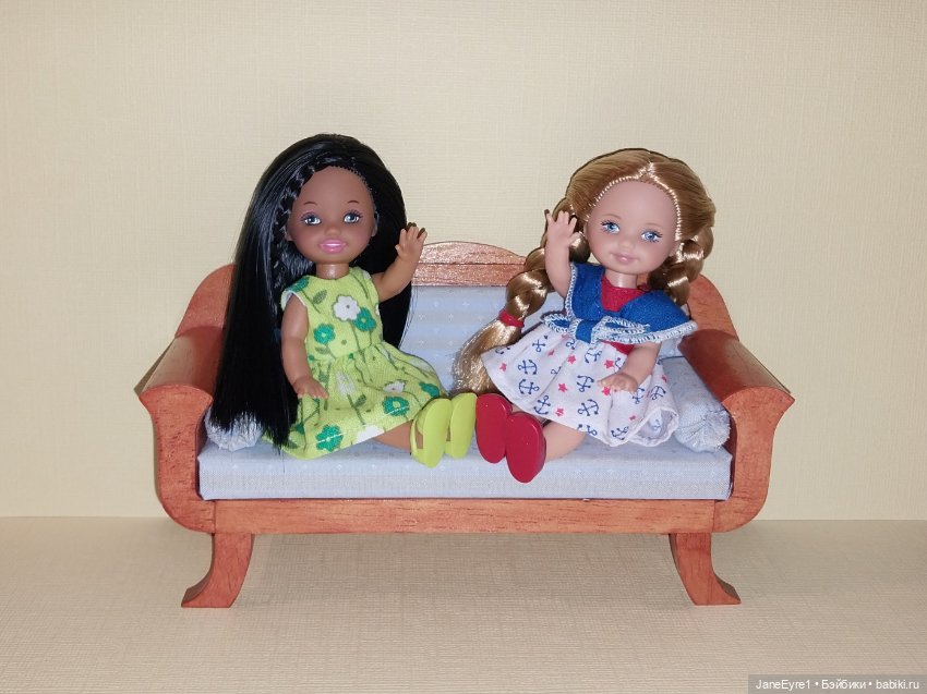 Диван Mini Mundus для маленьких куколок (фото 3)