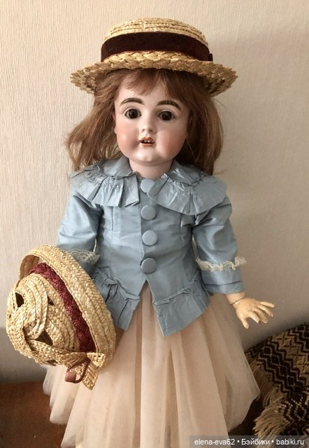 Шляпка с фигурным верхом из натуральной соломки (фото 8)