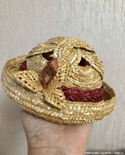 Шляпка с фигурным верхом из натуральной соломки (фото 2)