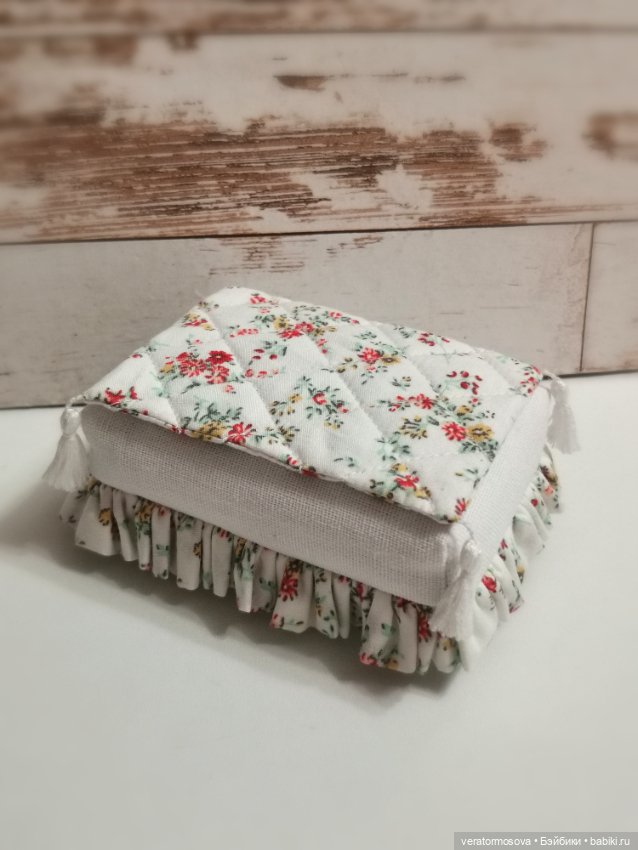 Банкетка для кукол — Кукольная мебель (фото 5)