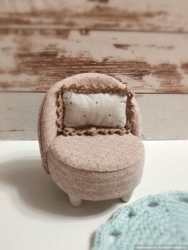 Кресло для кукол — Кукольная мебель (фото 3)