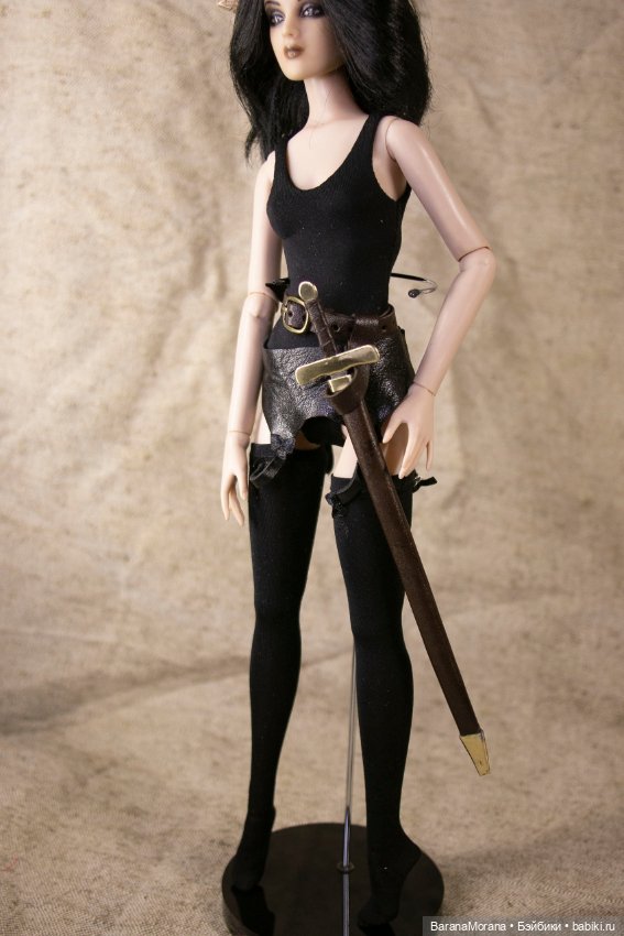 Миниатюра "Меч классика фентези №2" для кукол 1/4 (фото 2)