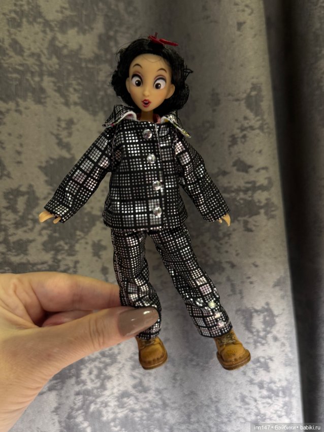 Блестящий костюм на пижамок и Жу