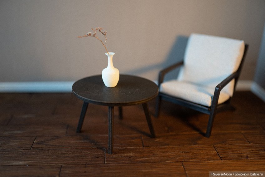 Круглый овальный стол для кукол 1:6 (фото 2)