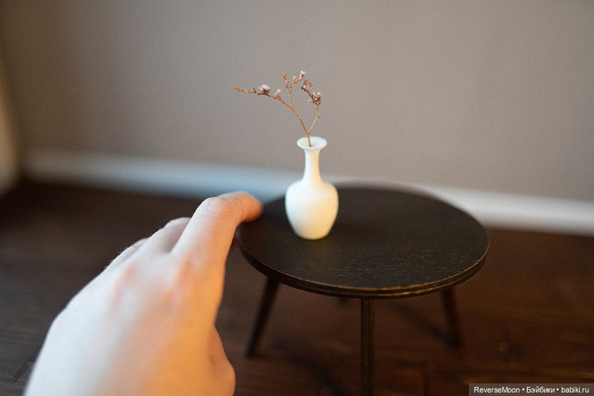 Круглый овальный стол для кукол 1:6 (фото 3)