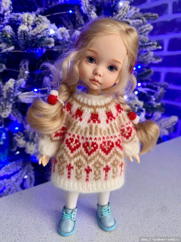 Пушистое платье для Монст