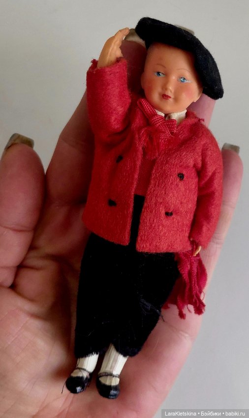 Миниатюрная кукла из пластика. Франция (фото 5)