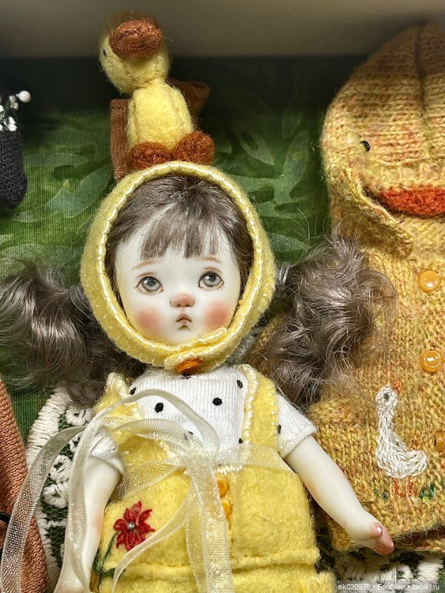 Фарфоровая куколка Sun Joo Lee 9,5 см (фото 6)