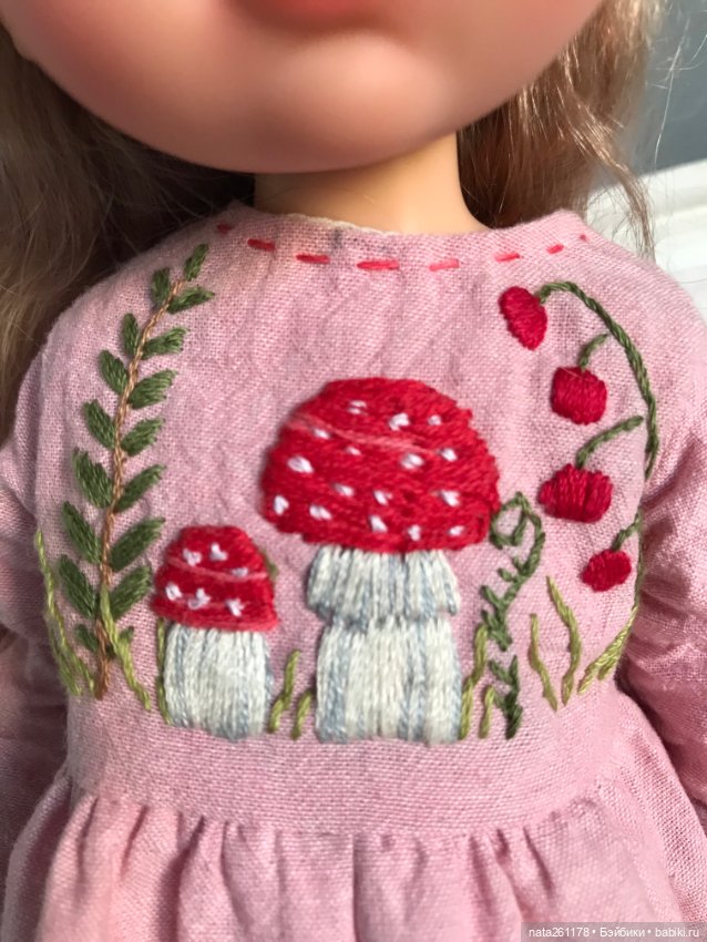 Платье для Паола Рейна с вышивкой (фото 4)