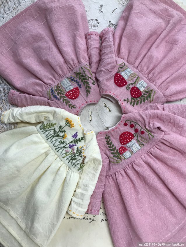 Платье для Паола Рейна с вышивкой (фото 6)