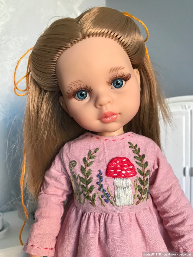 Платье для Паола Рейна с вышивкой