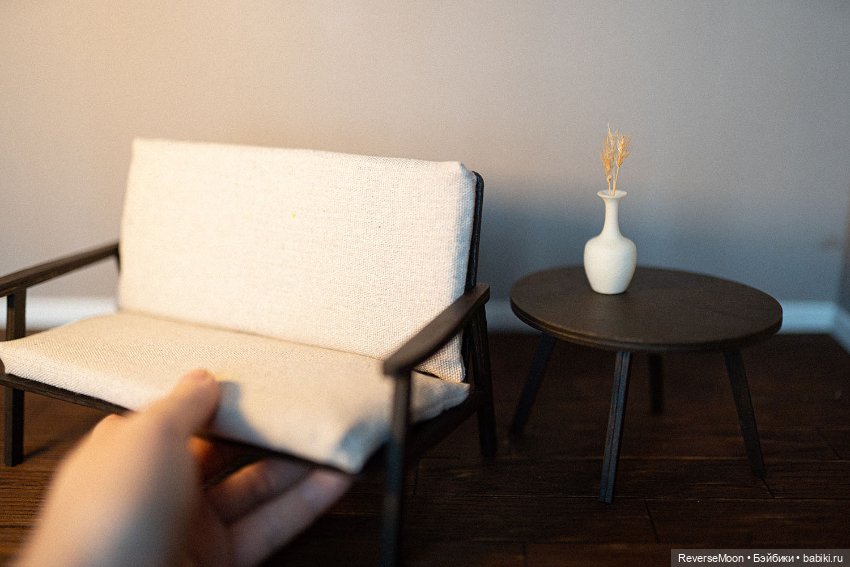 Диван в винтажном классическом стиле, диван для кукол 1:6 Блайз ,Барби (фото 7)