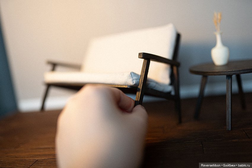 Диван в винтажном классическом стиле, диван для кукол 1:6 Блайз ,Барби (фото 4)