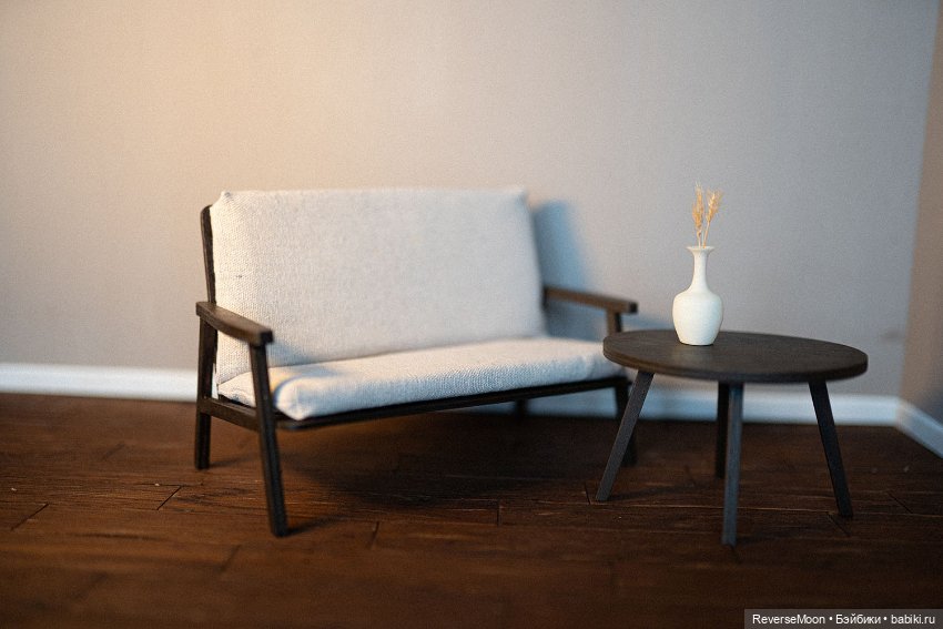 Диван в винтажном классическом стиле, диван для кукол 1:6 Блайз ,Барби (фото 6)