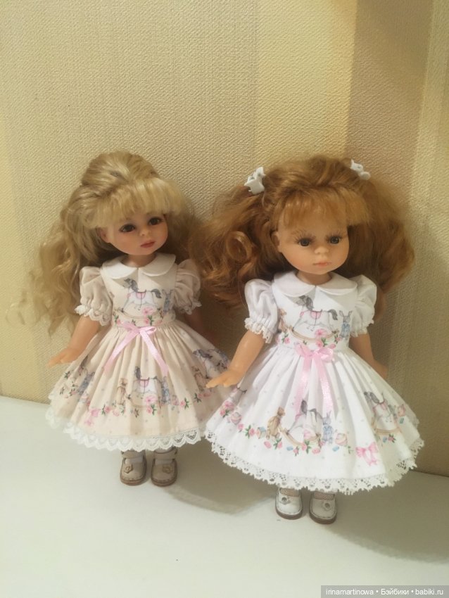 Paola Reina (21 см) платье с лошадками