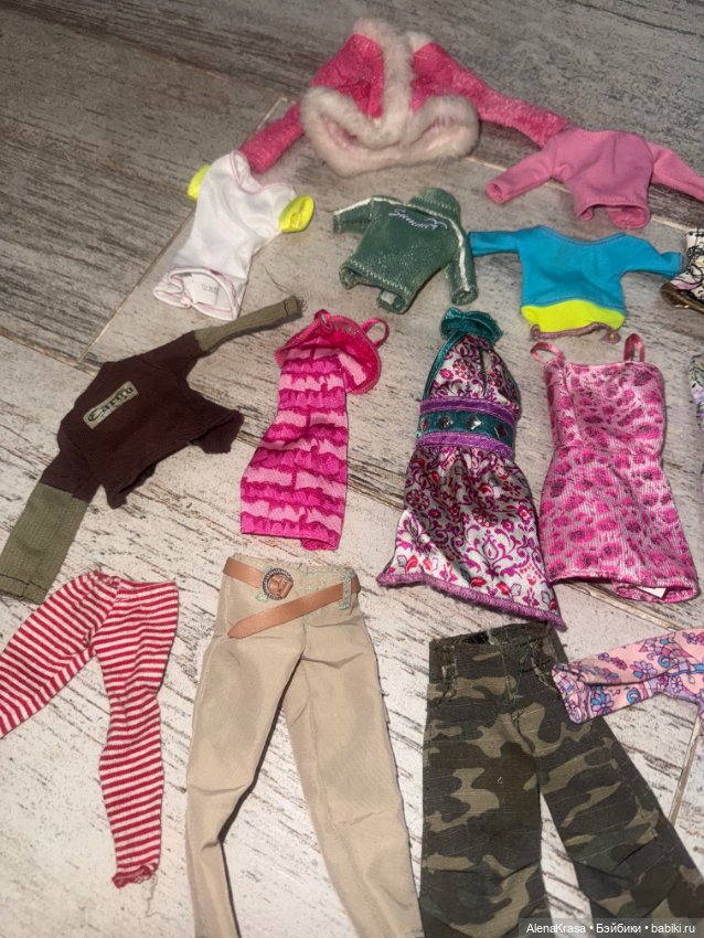 Лот одежды на Барби — Одежда для кукол (фото 2)