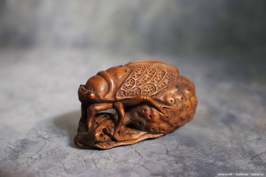 Нэцкэ "Цикада". Винтаж — Статуэтки