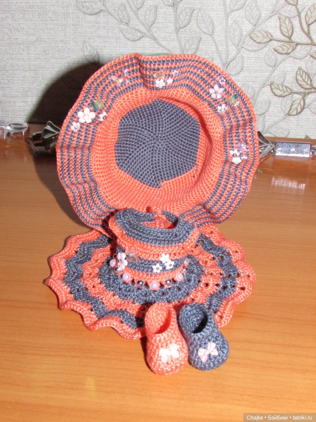 Авторский вязаный наряд\комплект с шляпой "Цветочная Фея-1" на кукол ГДР Кисс Ми \ Kiss Me (фото 4)