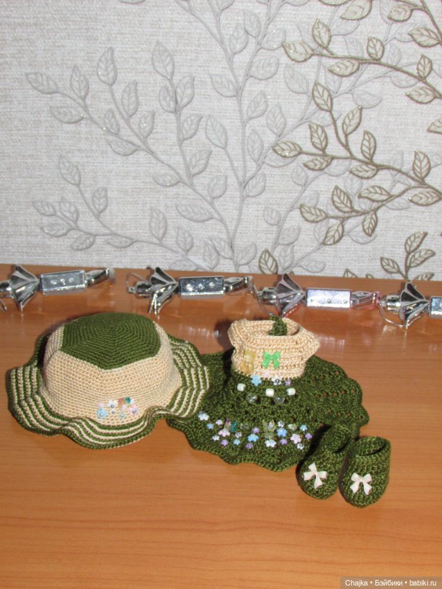 Авторский вязаный наряд\комплект с шляпой "Цветочная Фея-2" на кукол ГДР Кисс Ми \ Kiss Me (фото 4)