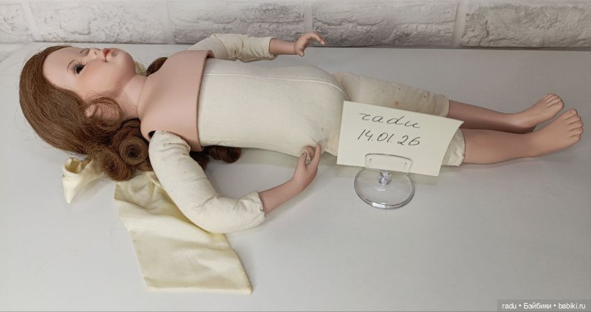 Малышка в тафте от Elke Hutchens