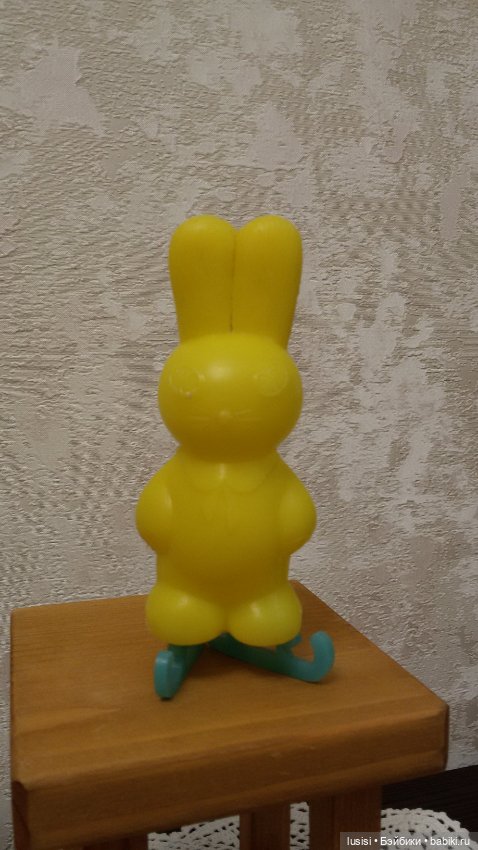 Зайчик на коньках — Винтажные куклы и игрушки детства (фото 2)