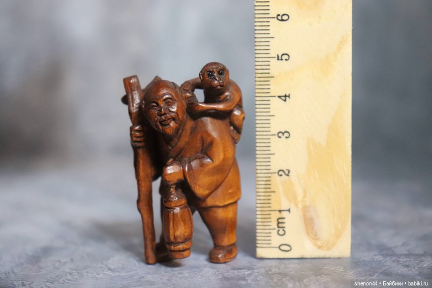 Нэцкэ "Японец с обезьянкой" (фото 5)