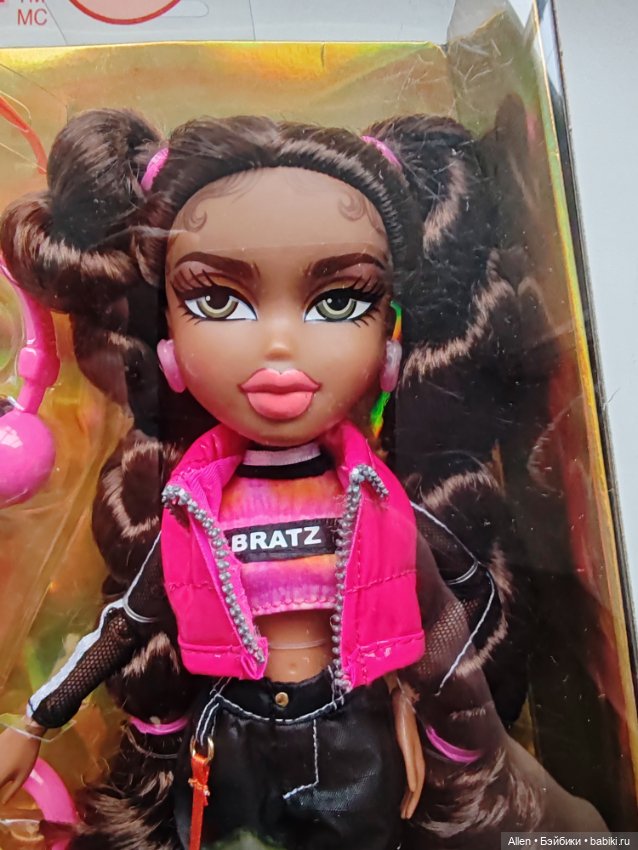 Bratz Always Саша — Игровые куклы (фото 4)