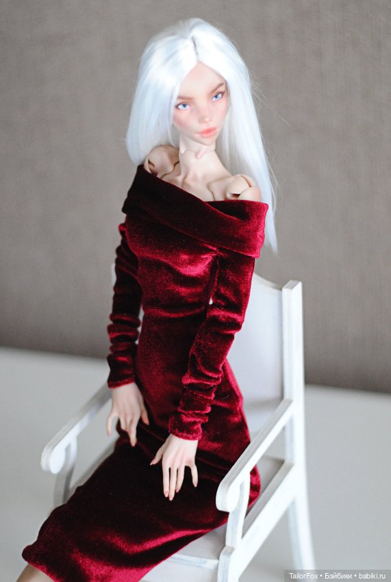 Бордовое бархатное платье для Химеры и других БЖД кукол формата 1/4 (фото 5)