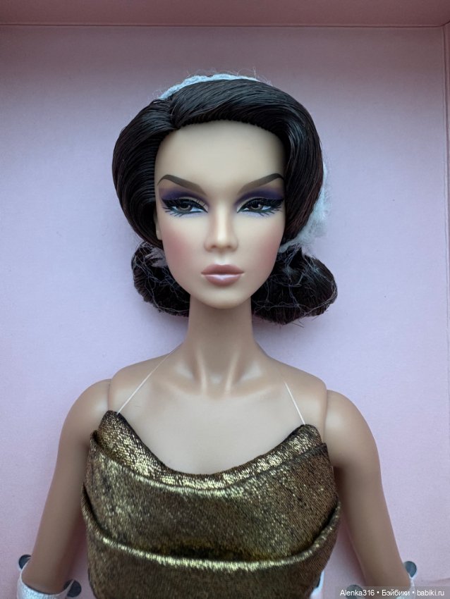 Integrity toys Lilith Blair