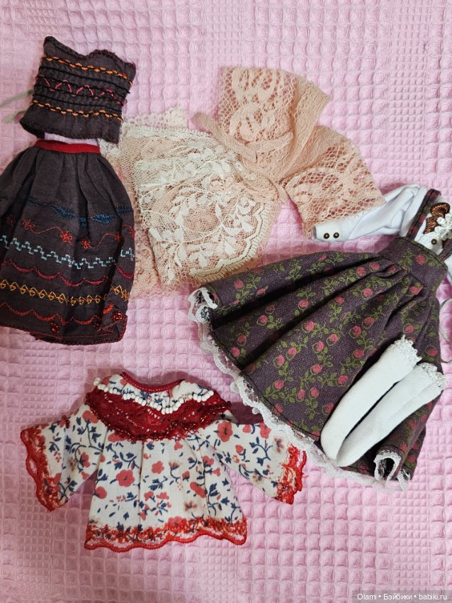Наряды для куклы Елены Калягиной