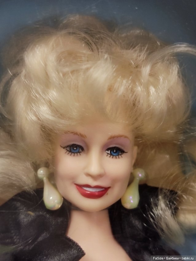 Портретная кукла Dolly Parton 1996 год