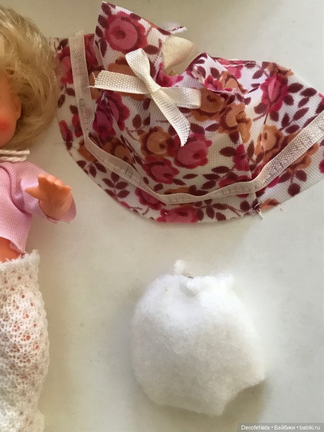 Куколка ARI с наборами одежды (фото 7)