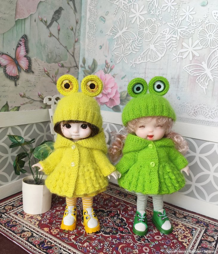 Кардиганы для кукол 15-16 см