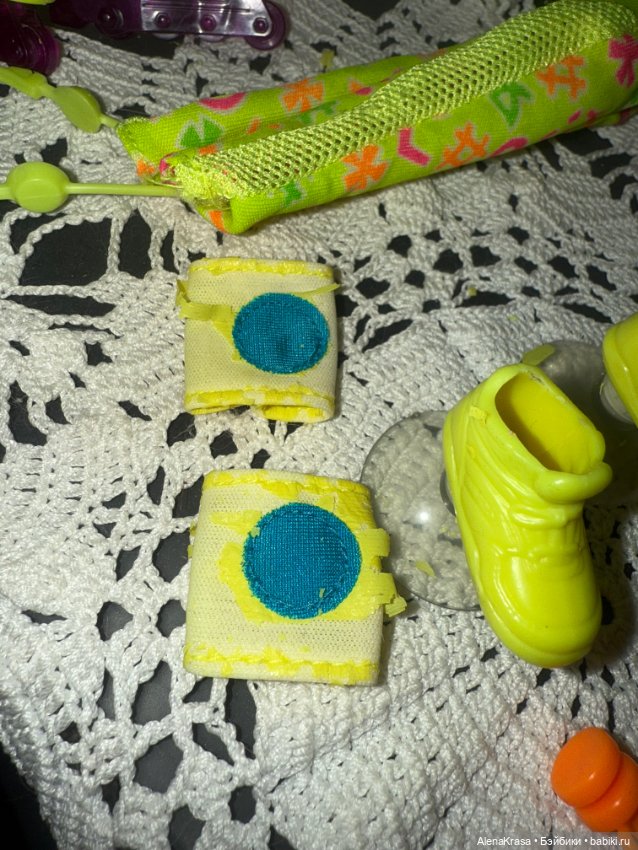 Лот фирменного аутфита на Барби