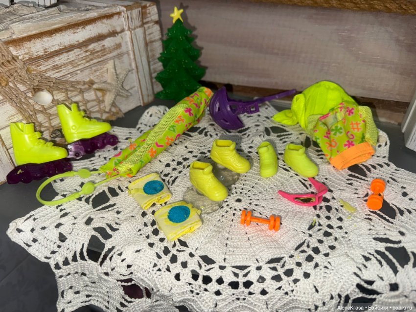 Лот фирменного аутфита на Барби (фото 3)