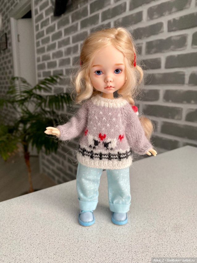 Пушистый свитерок с овечками для Монст