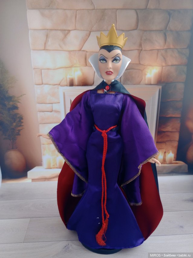 Злая Королева от Disney Store (фото 6)