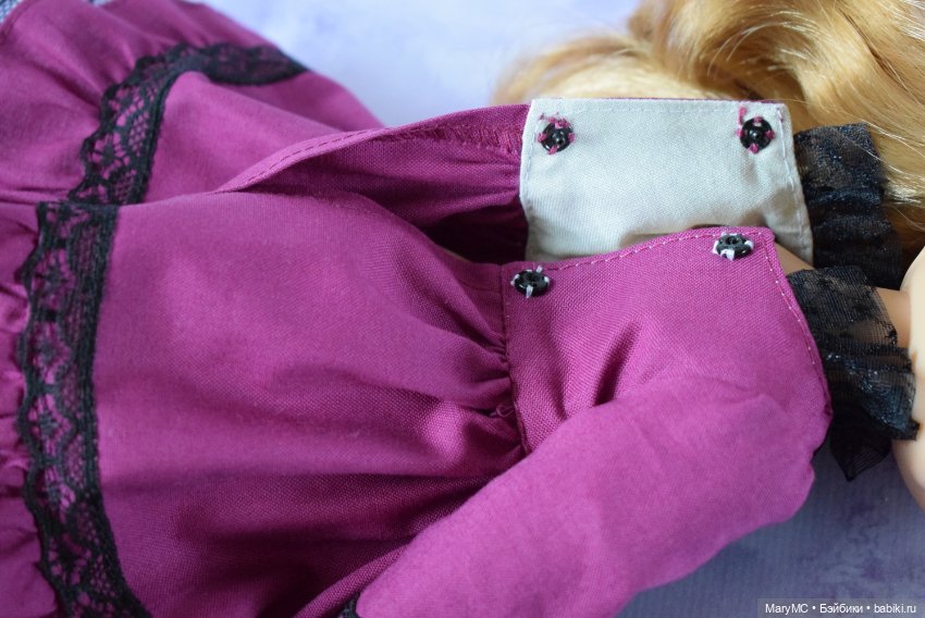 Яркое платье на Паола Рейна (фото 5)