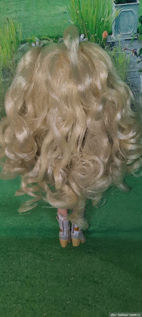 Rainbow high Рейнбоу Делайла Филдс Ромашка (фото 7)