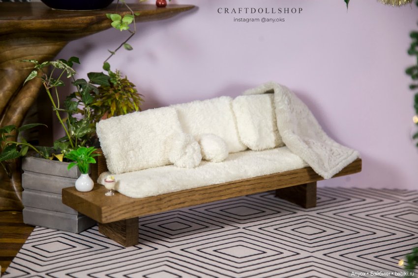 Диван из дуба для кукол 1/6 (фото 2)