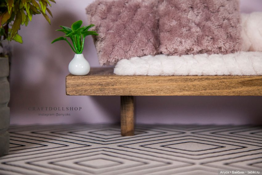 Диван для кукол 1/6 из массива Бука (фото 6)