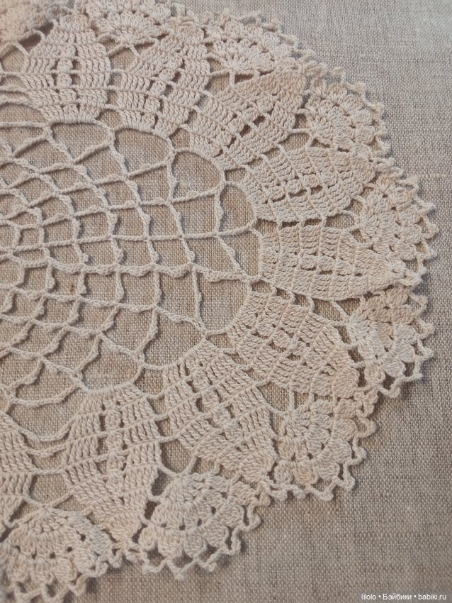 Салфетка ручной работы для кукольного интерьера (фото 2)