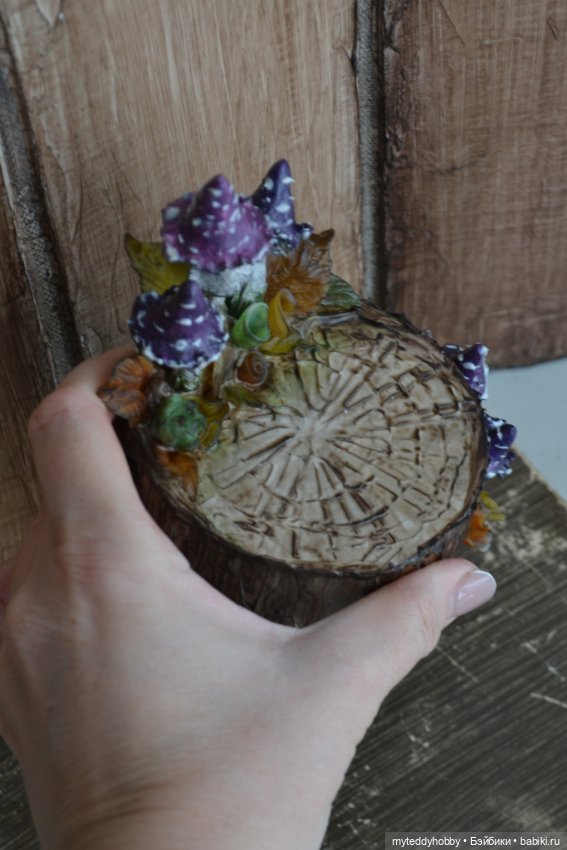 Пуфик, пенёк, оттоманка, стул мухомор