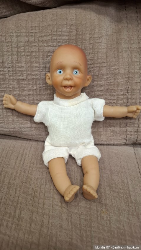 Маленькая характерная куколка (фото 4)