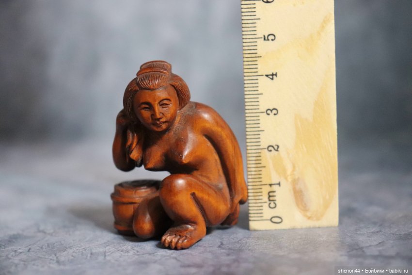 Нэцкэ "Купающаяся девушка" (фото 6)