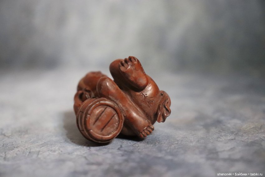 Нэцкэ "Купающаяся девушка" (фото 5)